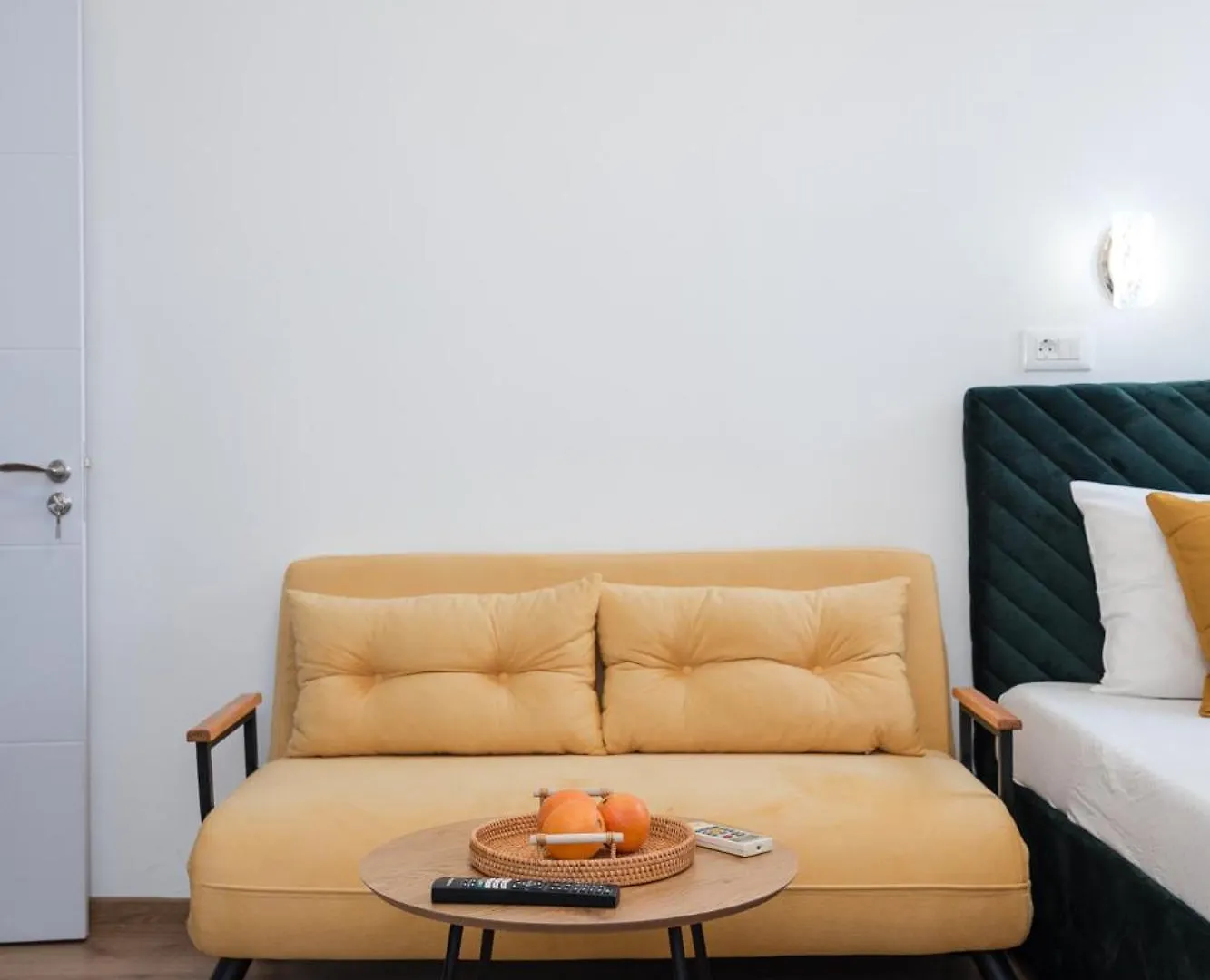 Apartamento Bienvenue Studio-Walking Distance To Old Town By Chr Luxury Property Bucareste Roménia